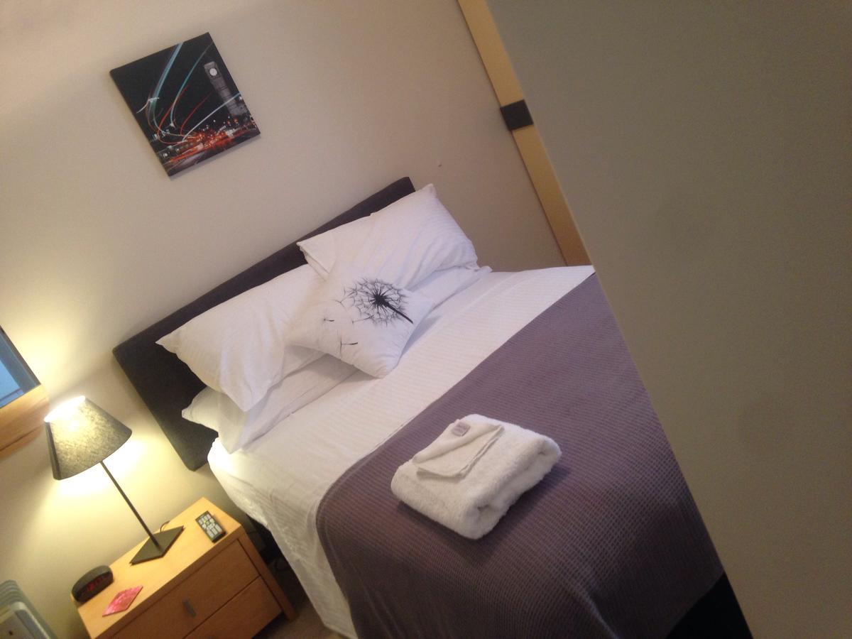 Murdoch Station Bed & Breakfast เพิร์ท ภายนอก รูปภาพ